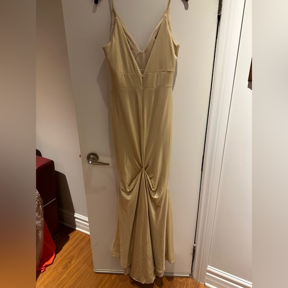 Champagne bridesmaid dress Medium size, perfect for weddings - Picture 2 of 2